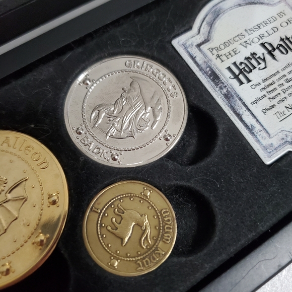 Harry Potter Gringotts Bank Coins - Picture 3 of 12